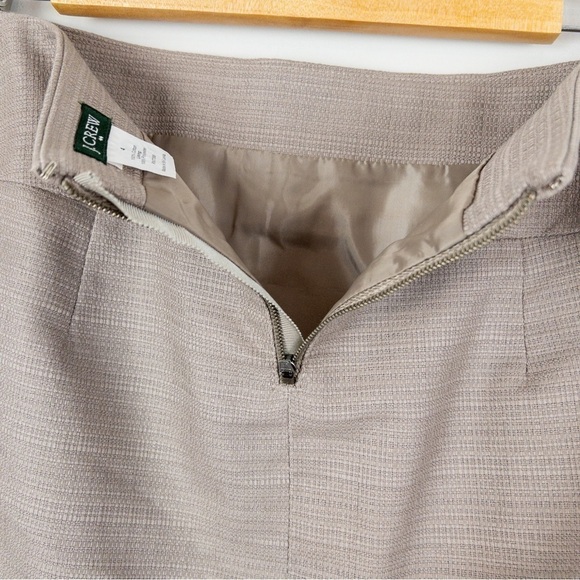 J Crew Factory Womens Taupe Textured Cotton Mini Skirt Size 4 Neutral Minimalist - Picture 7 of 9